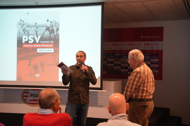 Boekpresentatie PSV tijdens de Tweede Wereldoorlog
